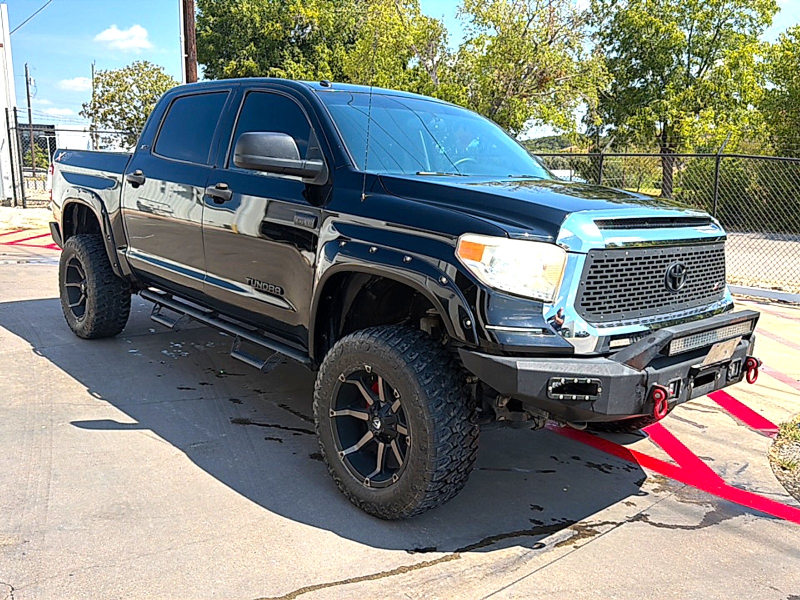 2017 Toyota Tundra 4WD SR5 CrewMax 5.5' Bed 5.7L FFV (SE)