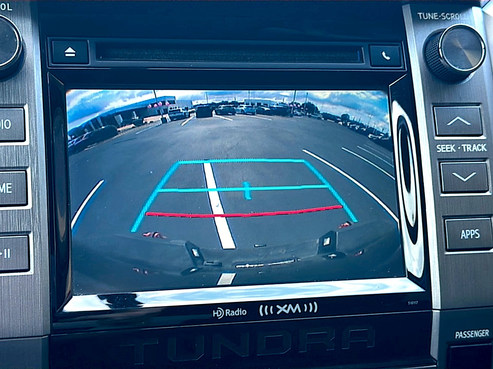 2017 Toyota Tundra SR5 5.7L V8