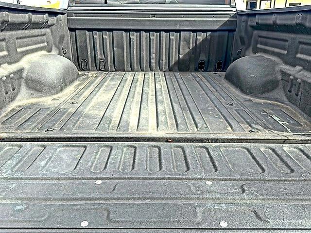 2020 Toyota Tundra 2WD 2WD SR5 CrewMax 5.5' Bed 5.7L (SE)