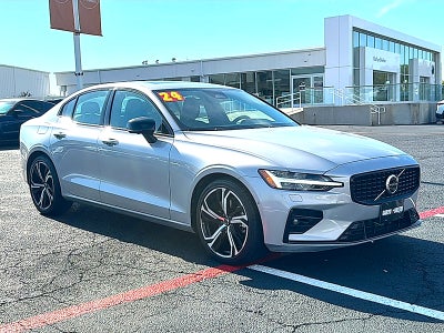 2024 Volvo S60 B5 Plus Dark Theme