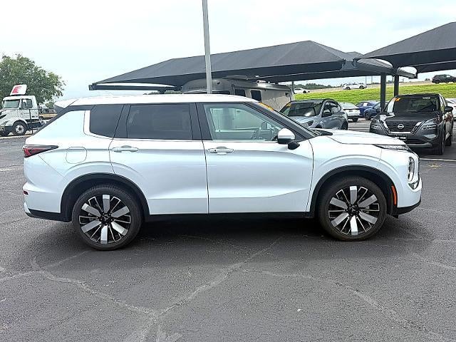 2025 Mitsubishi Outlander SE FWD