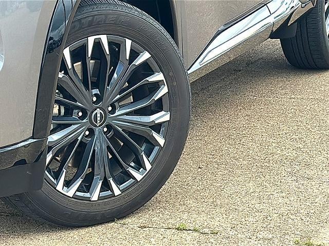 2025 Nissan Rogue FWD Platinum