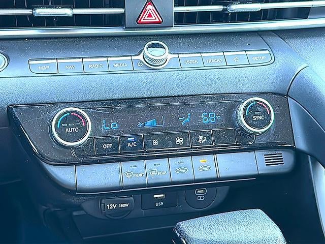 2024 Hyundai ELANTRA SEL IVT