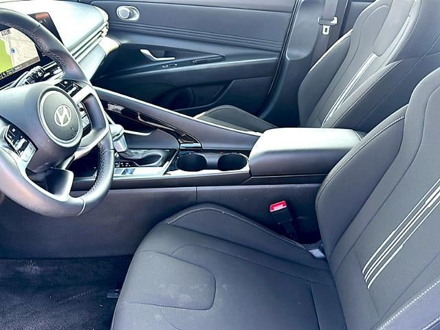 2025 Hyundai ELANTRA SEL Convenience IVT