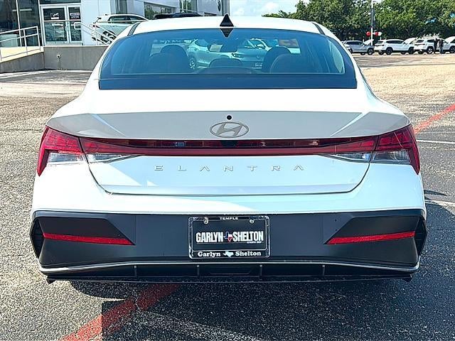 2025 Hyundai ELANTRA SEL Convenience IVT