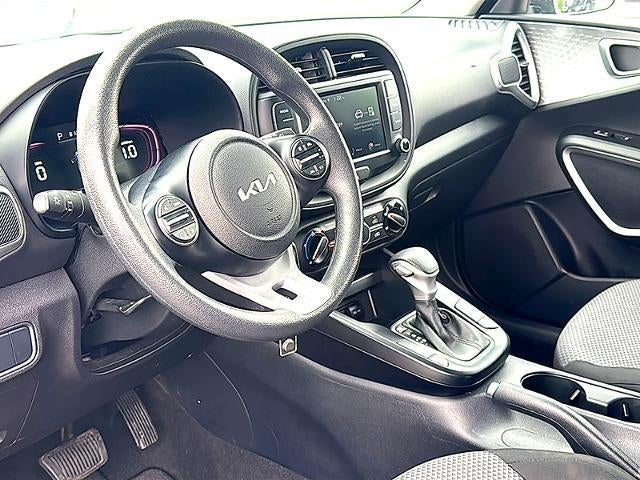 2024 Kia Soul LX IVT