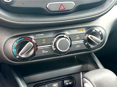 2024 Kia Soul LX IVT