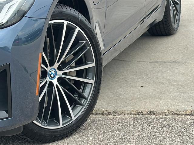 2023 BMW 530e xDrive Plug-In Hybrid