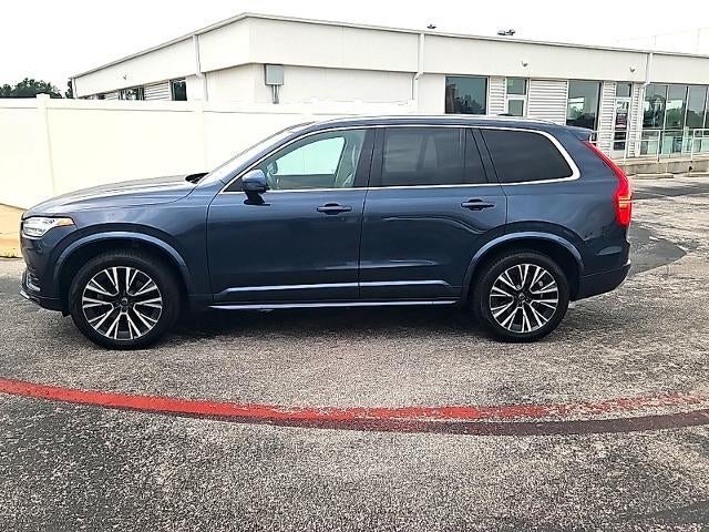 2022 Volvo XC90 T6 AWD Momentum 6P
