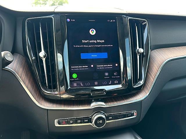2022 Volvo XC60 B5 AWD Momentum