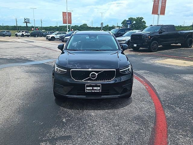 2023 Volvo XC40 B5 AWD Core