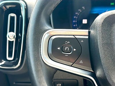 2023 Volvo XC40 B5 AWD Core
