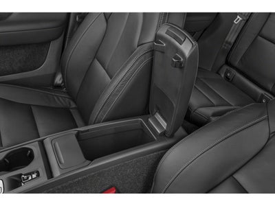 2023 Volvo XC40 B5 AWD Plus Bright Theme