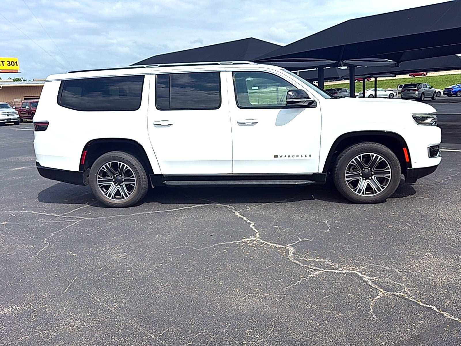 2024 Jeep WAGONEER L Base