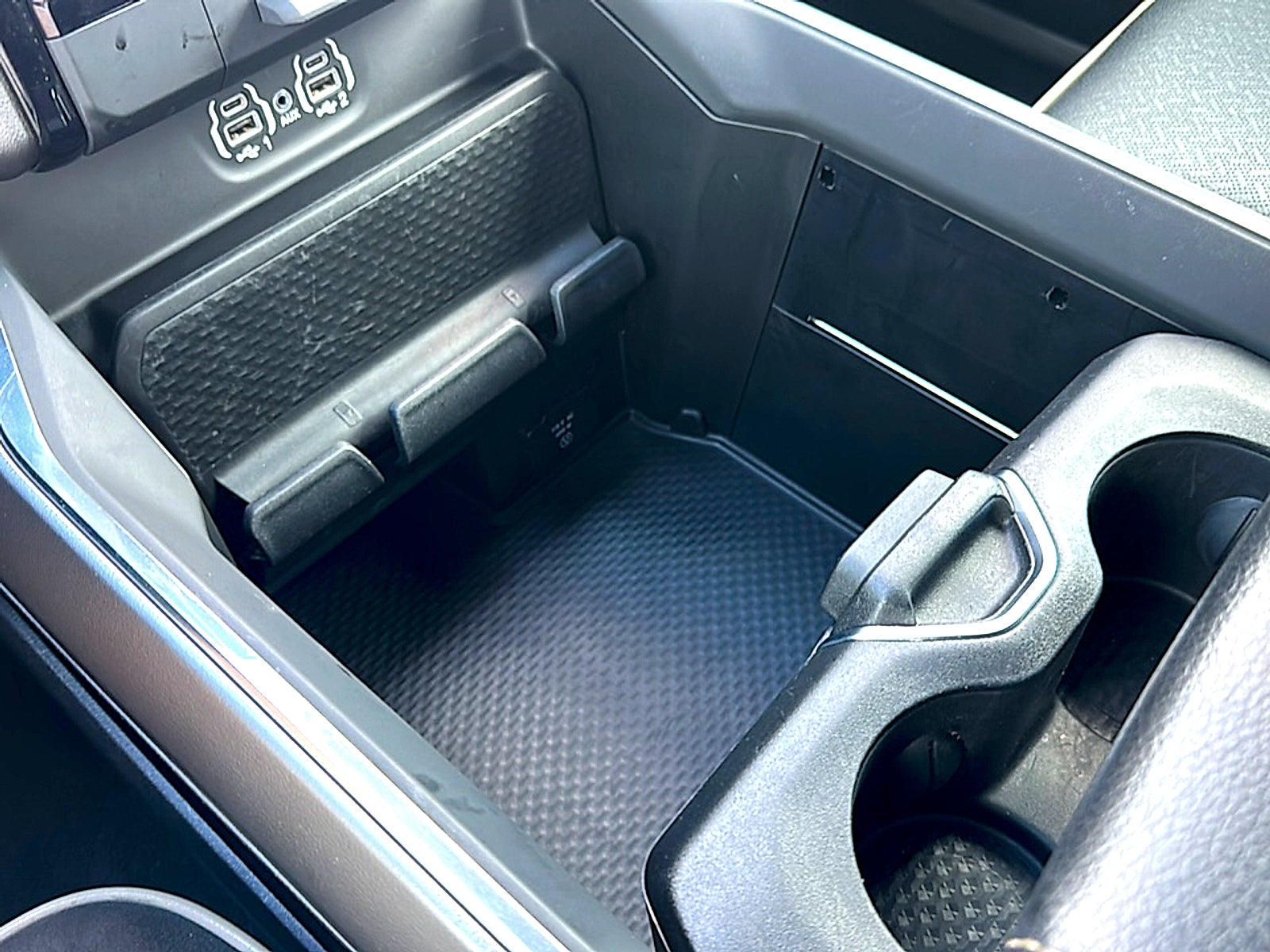 2024 RAM 1500 Laramie Crew Cab 4x4 5'7" Box