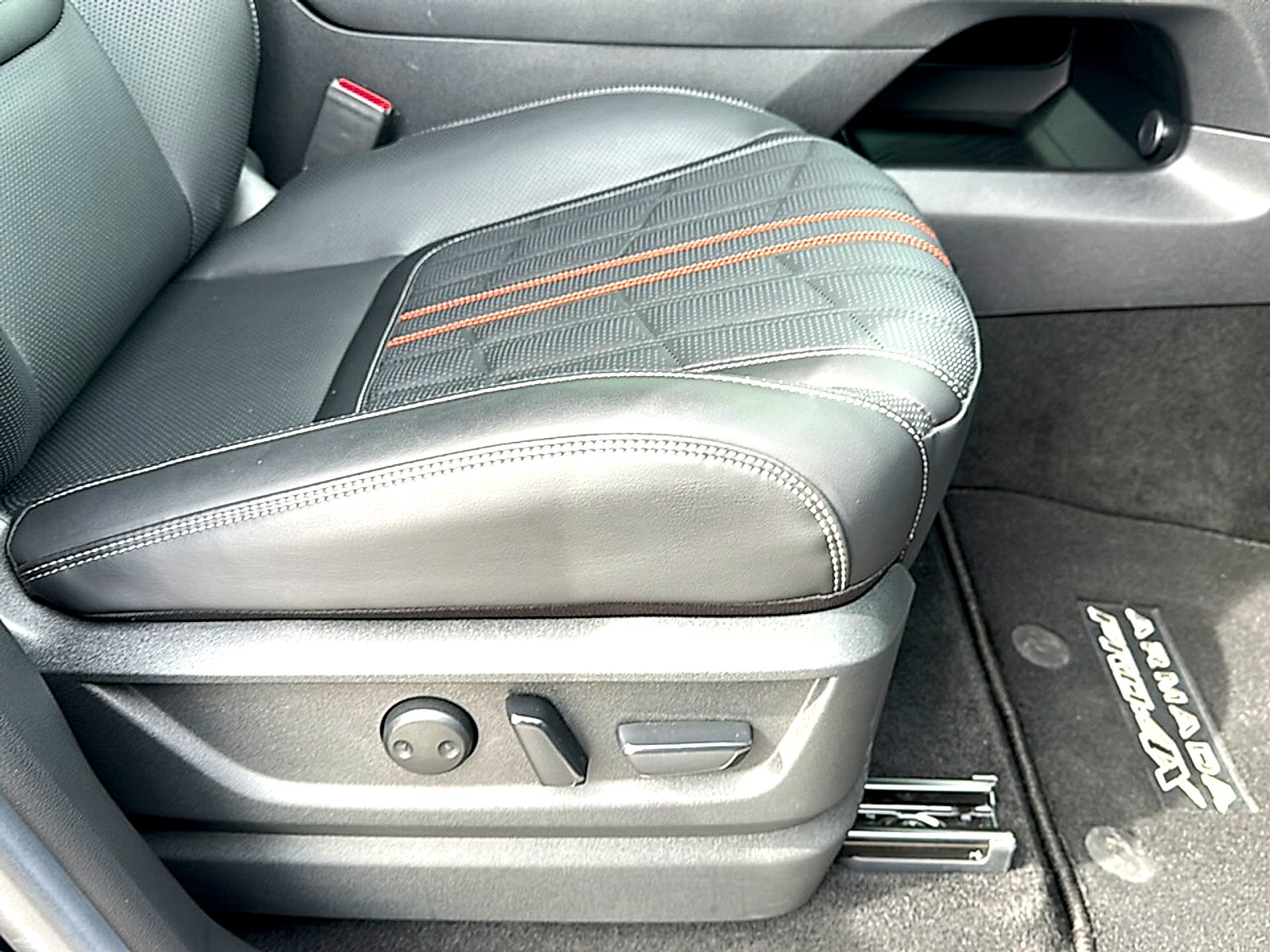 2025 Nissan Armada PRO-4X 4WD