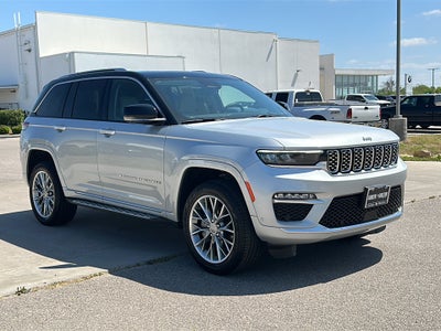 2023 Jeep Grand Cherokee Summit 4x2