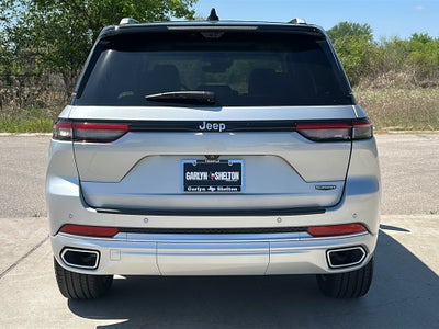 2023 Jeep Grand Cherokee Summit 4x2