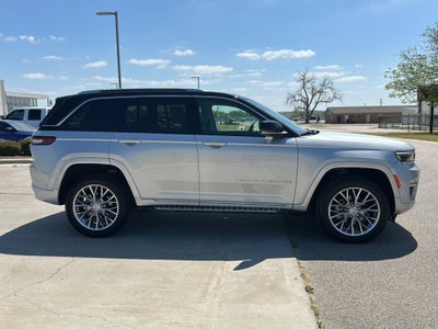 2023 Jeep Grand Cherokee Summit 4x2