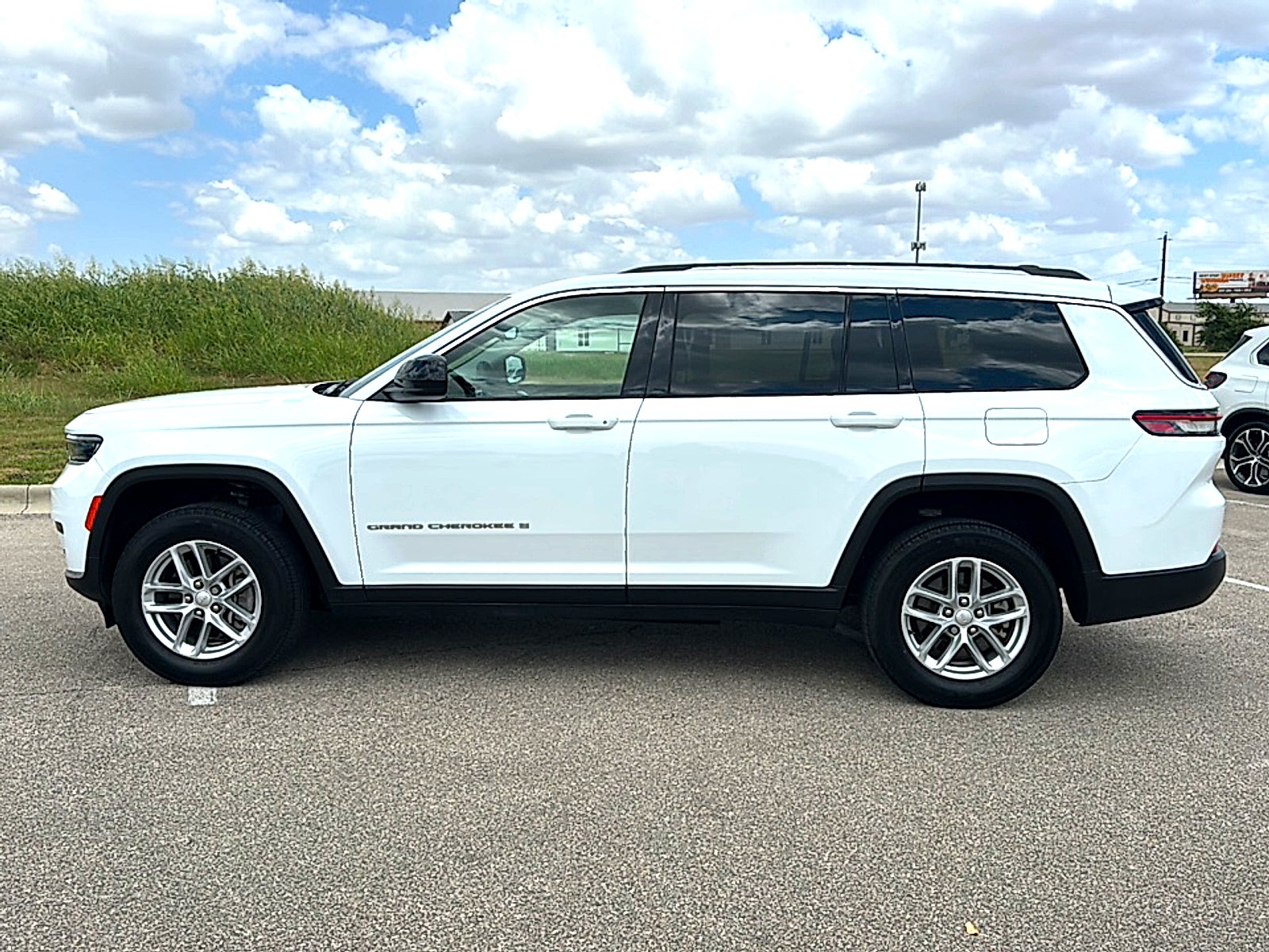 2023 Jeep Grand Cherokee L Laredo X