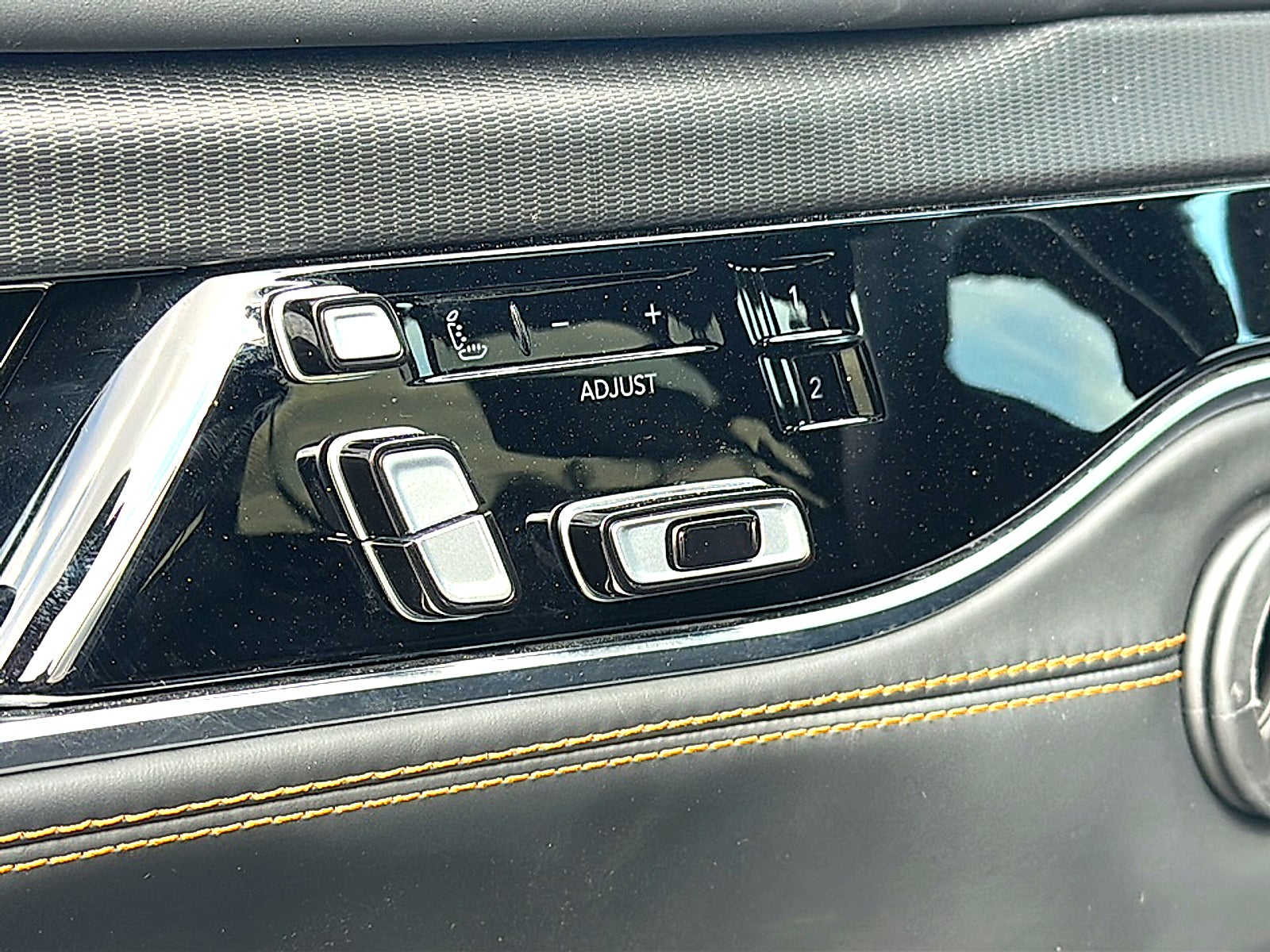 2023 Jeep Grand Wagoneer Series III Obsidian