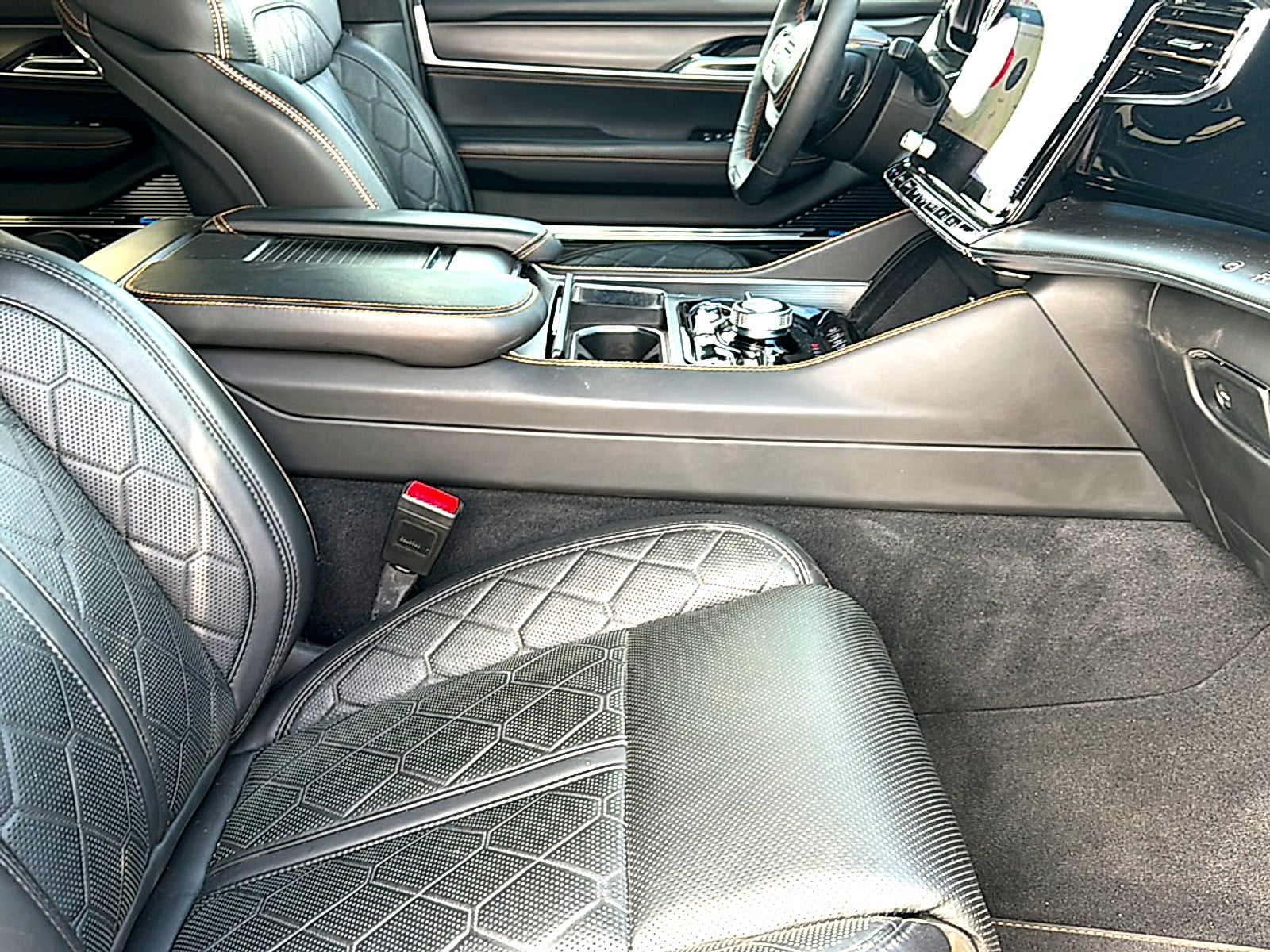 2023 Jeep Grand Wagoneer Series III Obsidian