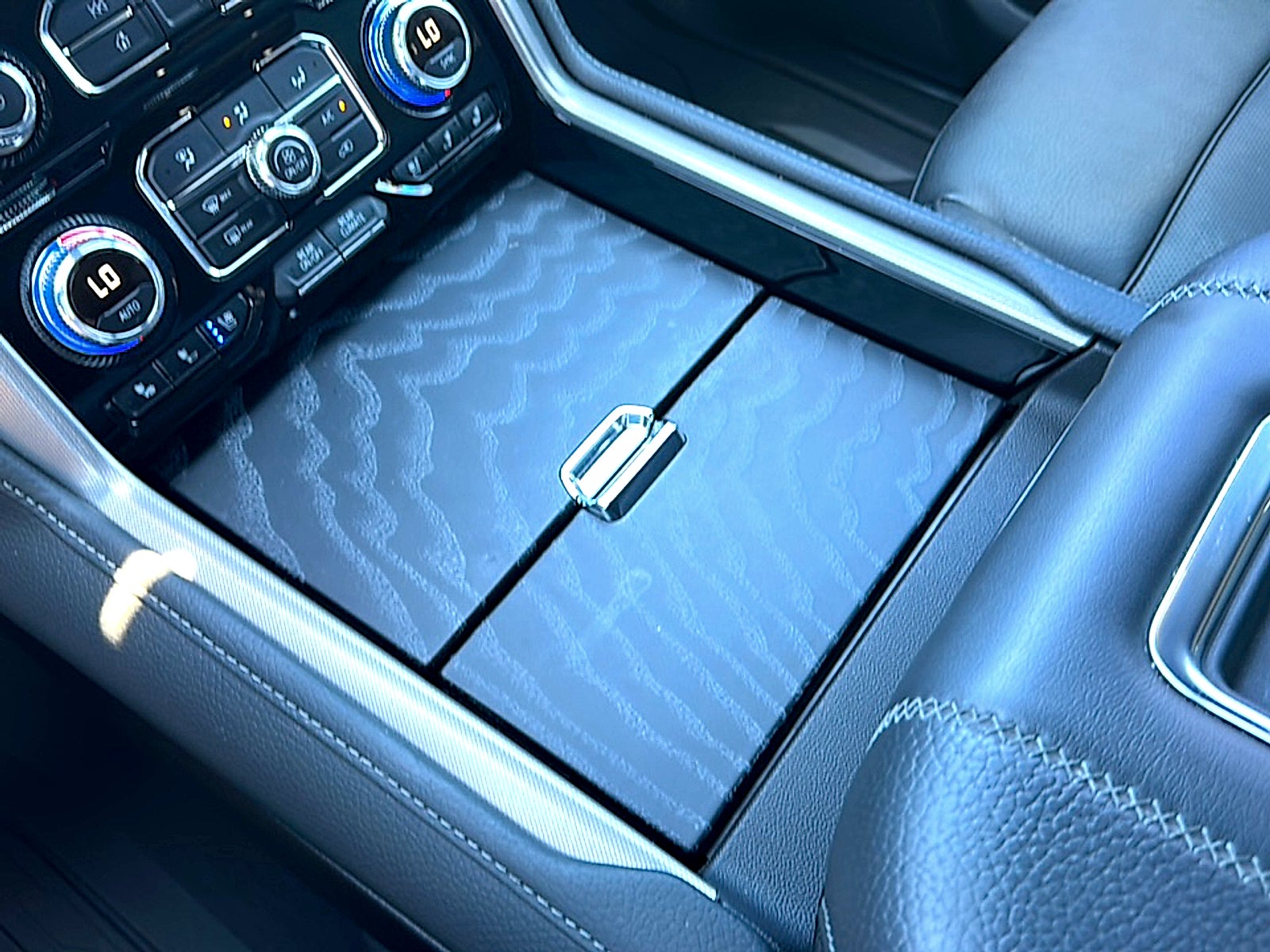 2024 GMC Yukon Denali Denali