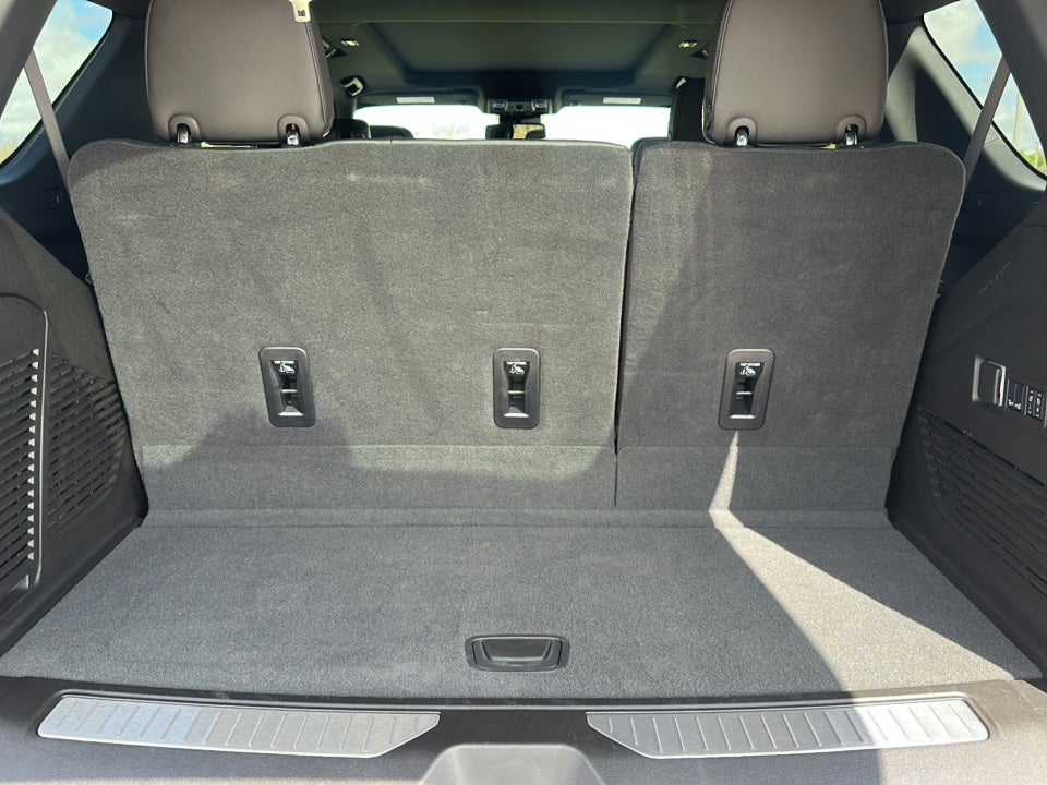 2025 Chevrolet Tahoe 4WD Premier