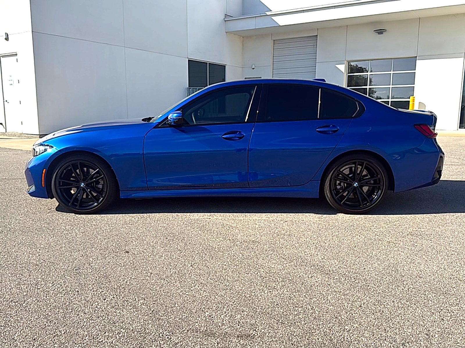 2023 BMW 3 Series 330i