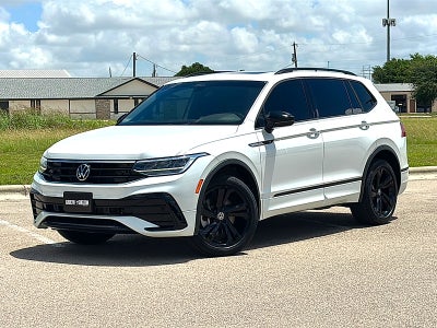 2023 Volkswagen Tiguan SE R-Line Black