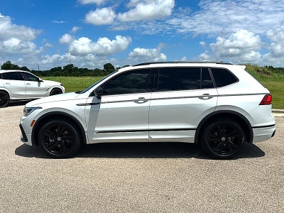 2023 Volkswagen Tiguan SE R-Line Black