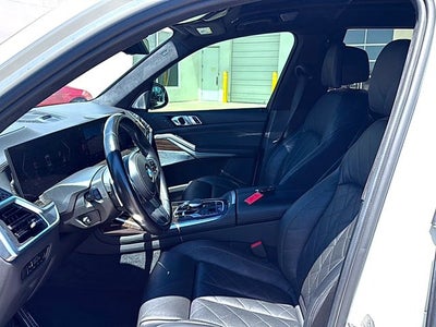 2023 BMW X7 xDrive40i