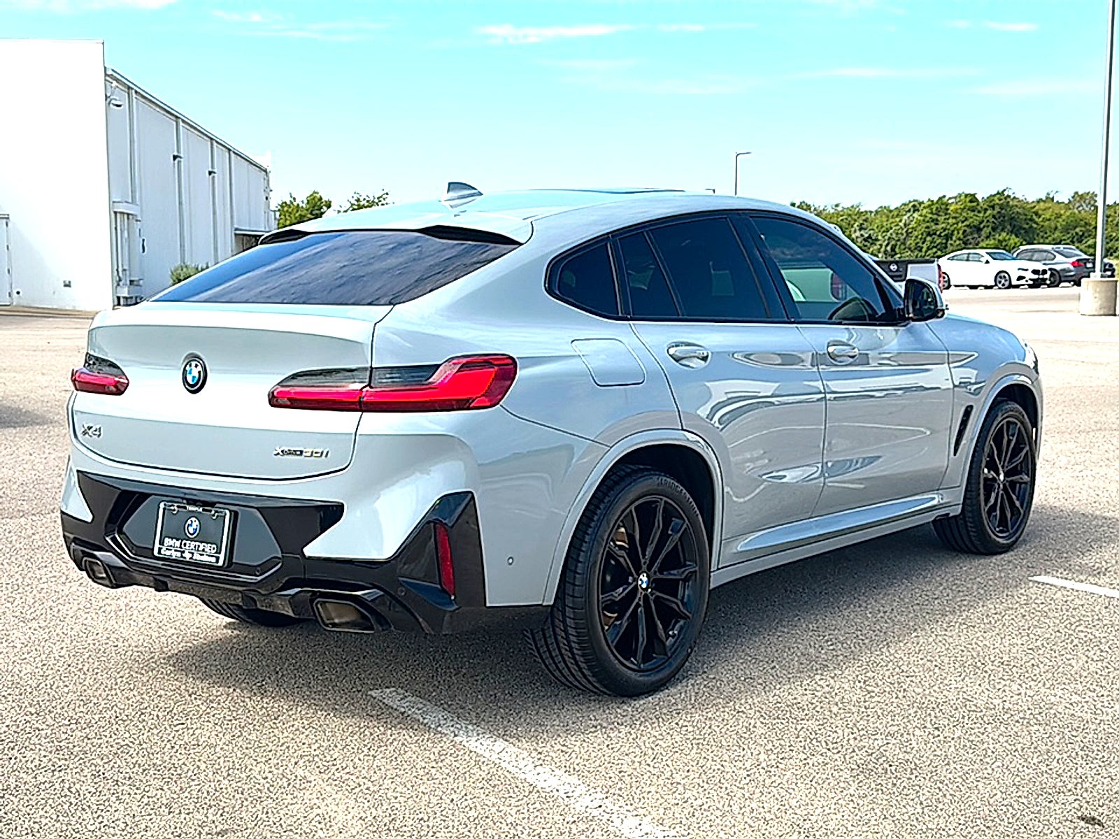 2023 BMW X4 xDrive30i