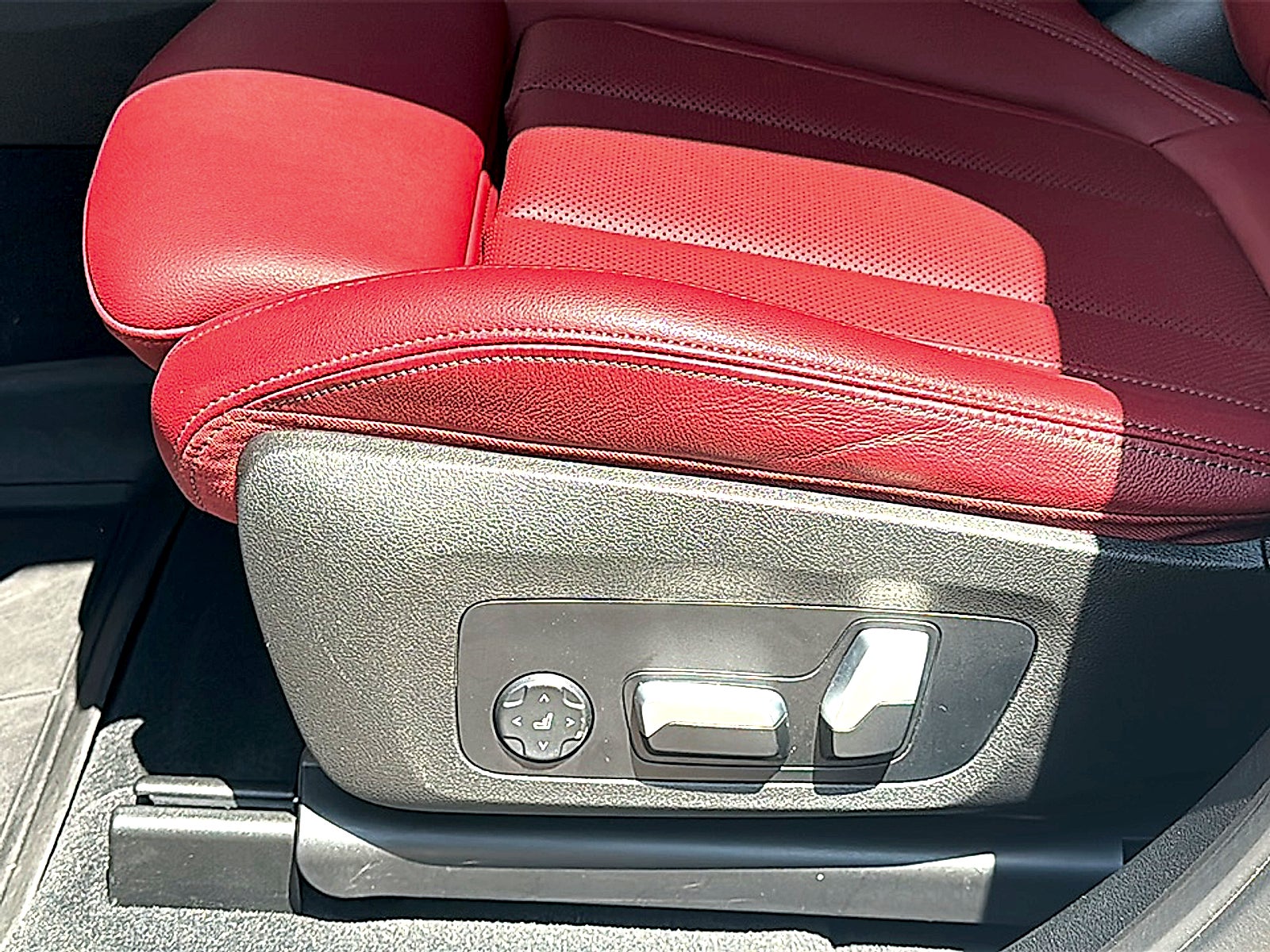 2024 BMW X4 xDrive30i