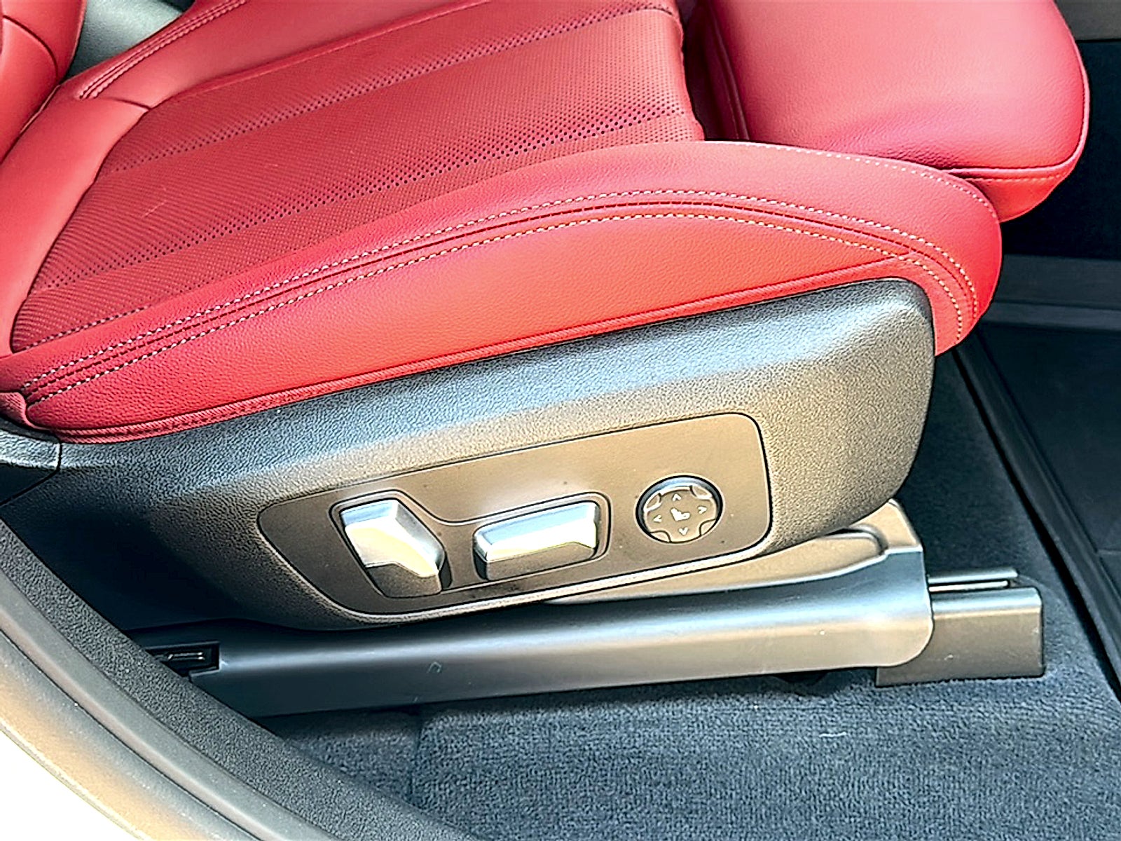 2024 BMW X4 xDrive30i