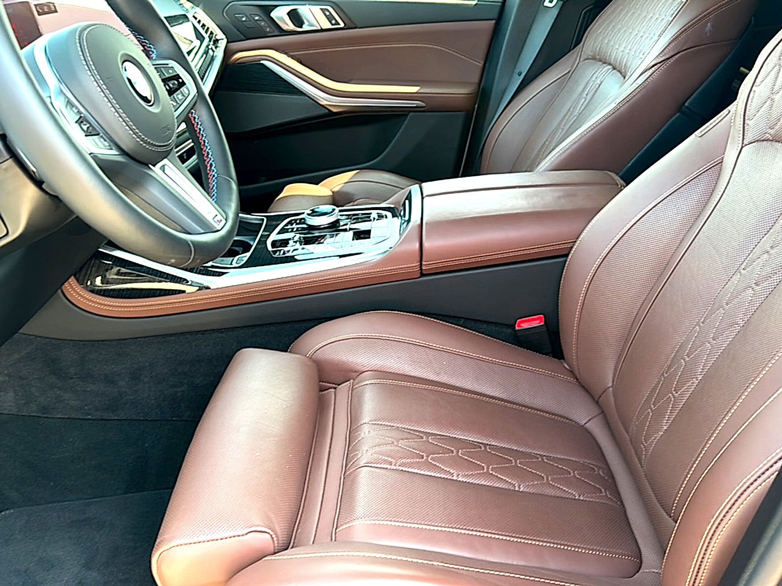 2025 BMW X7 M60i