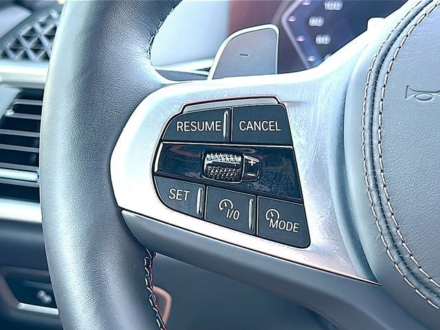 2025 BMW X7 M60i