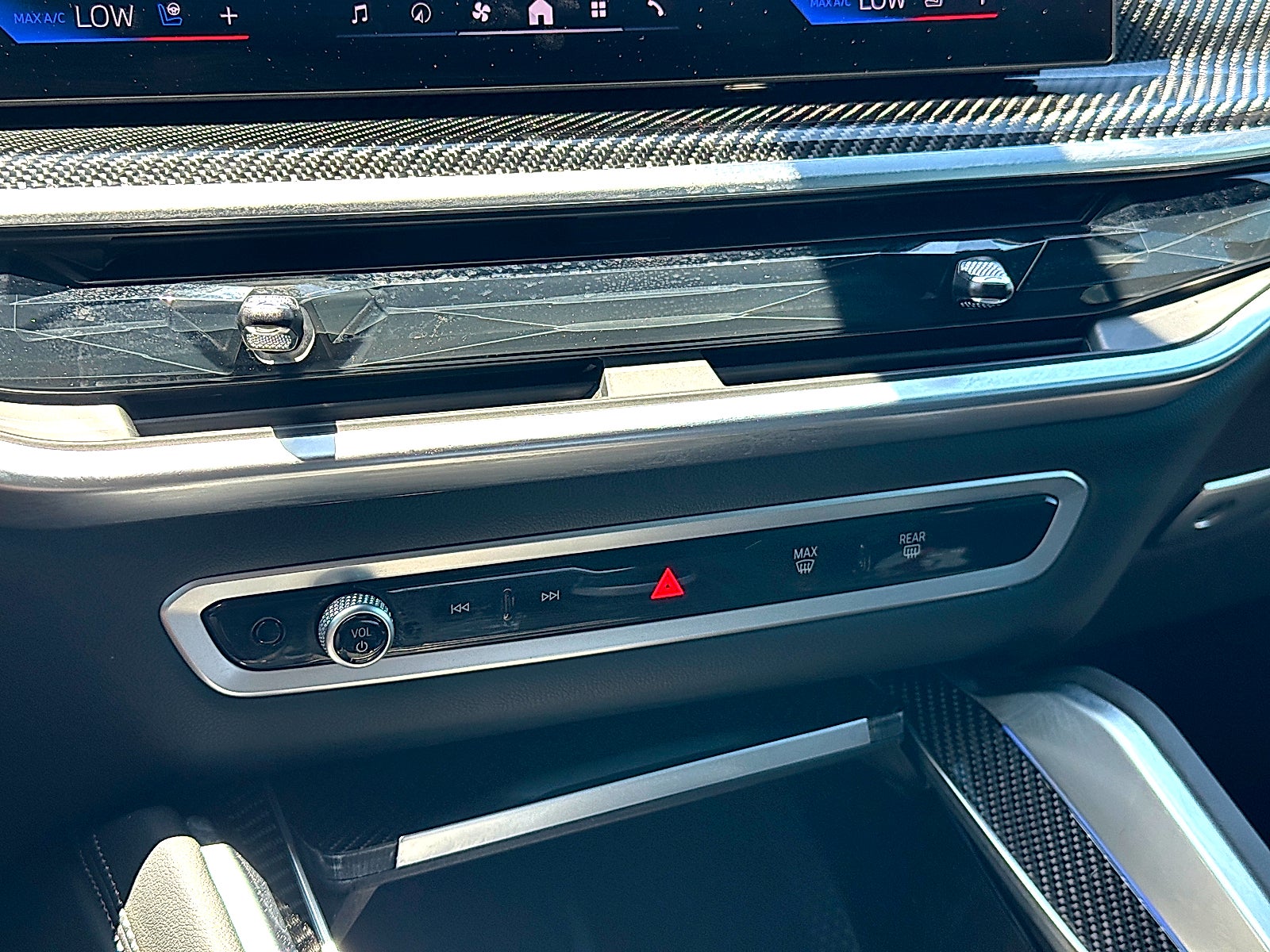 2025 BMW X6 M60i