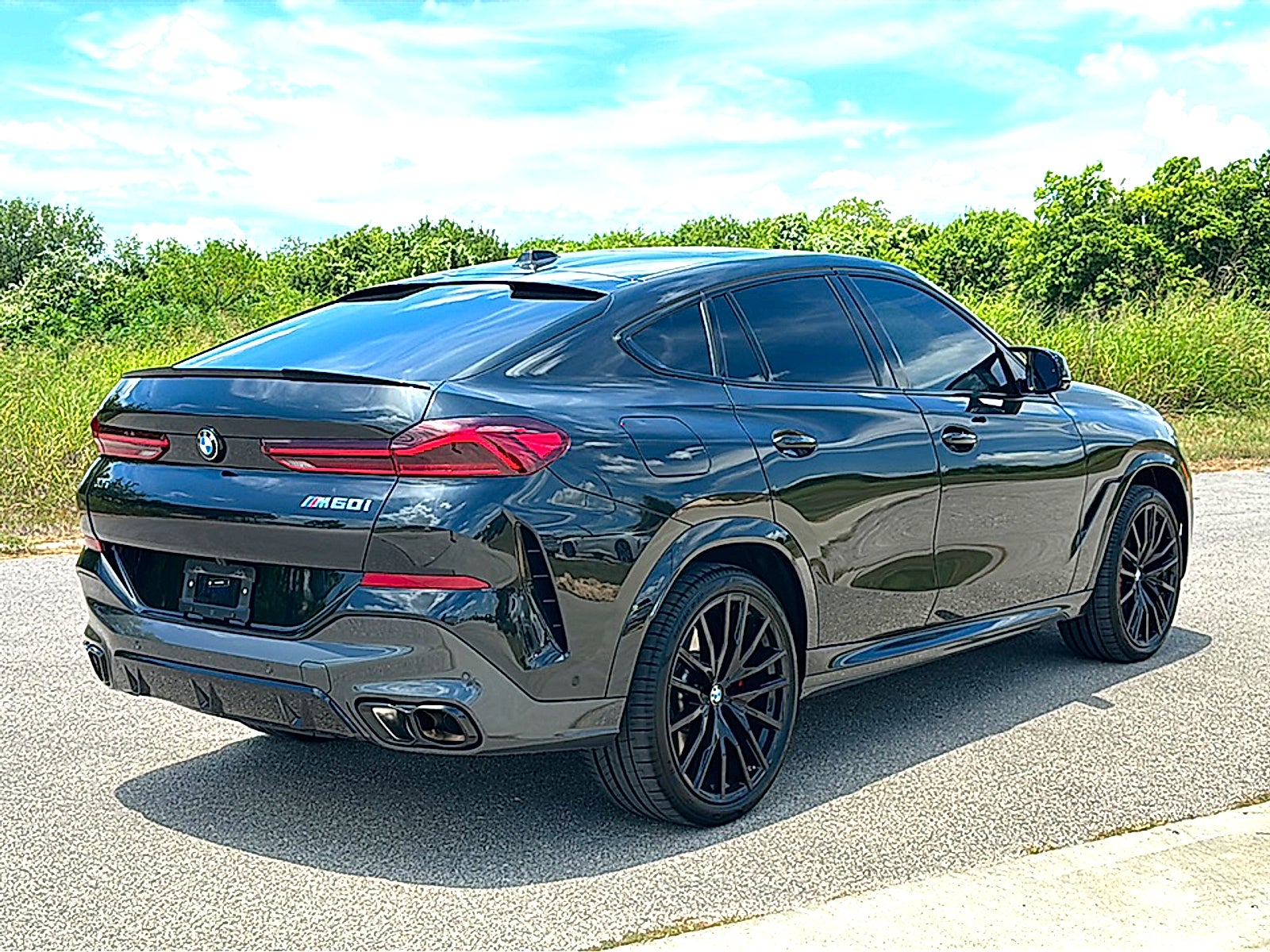 2026 BMW X6 M60i