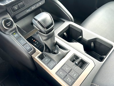 2024 Toyota Land Cruiser 4WD (Natl)