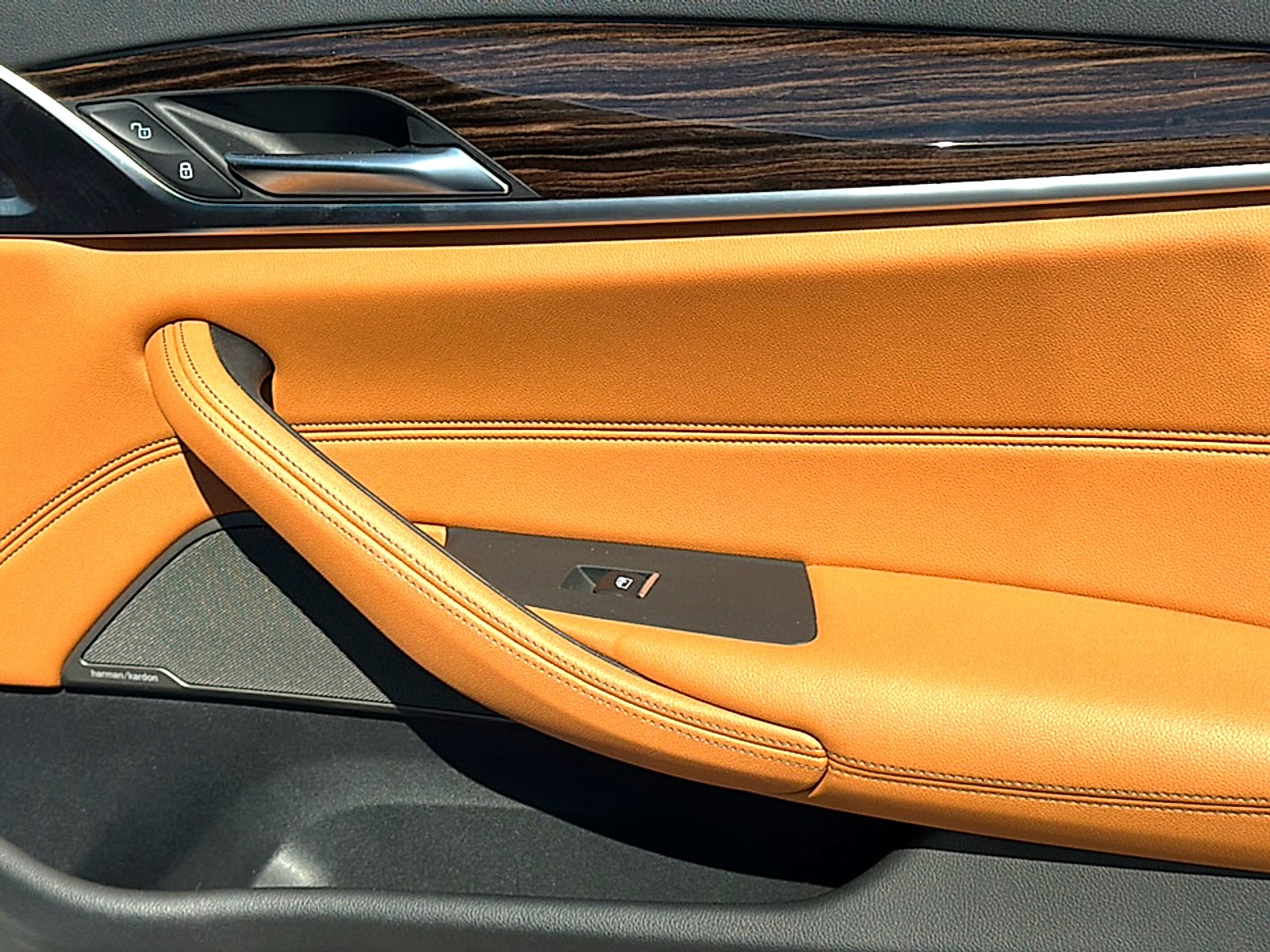 2023 BMW 5 Series 530i