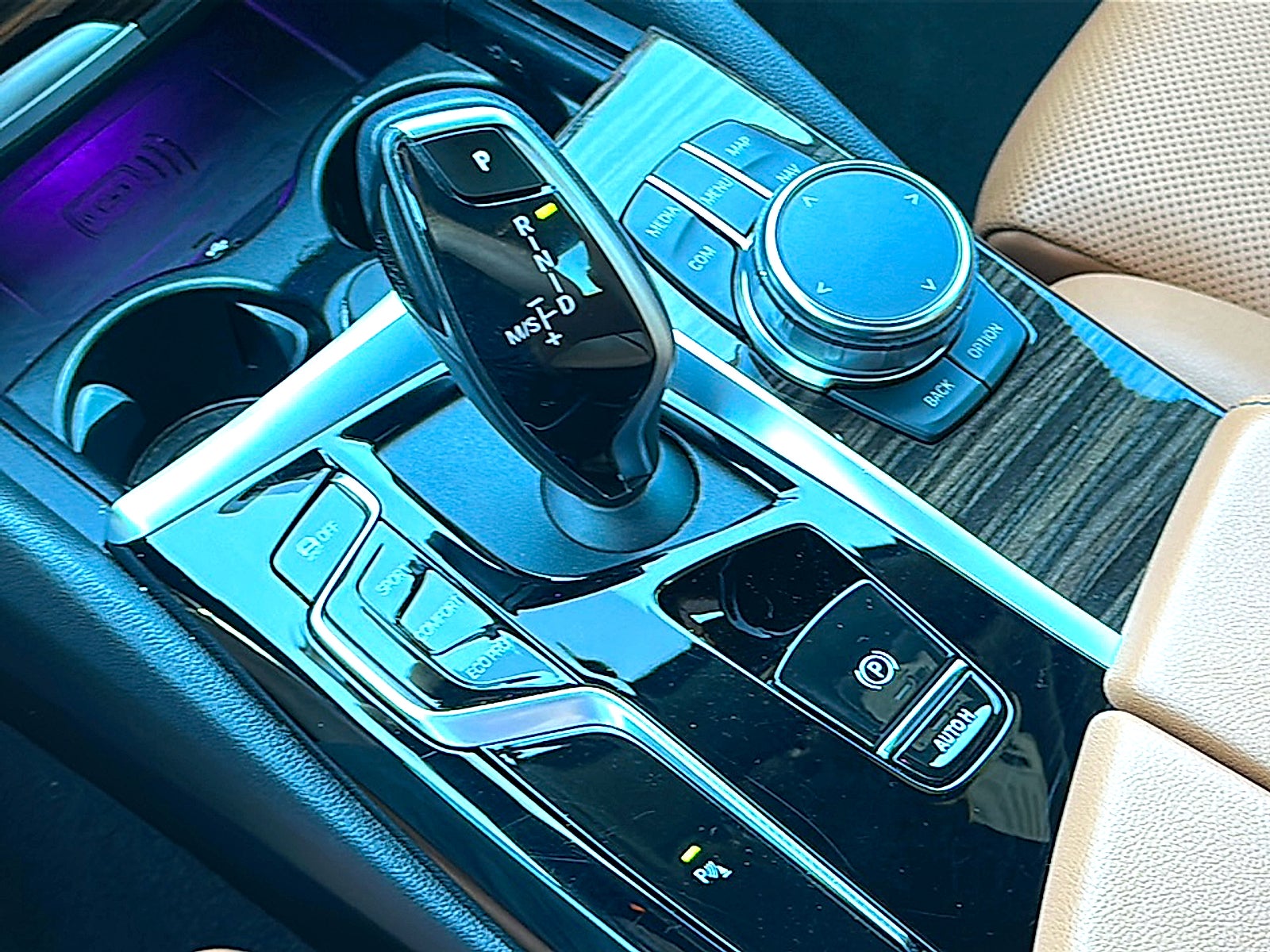 2023 BMW 5 Series 530i
