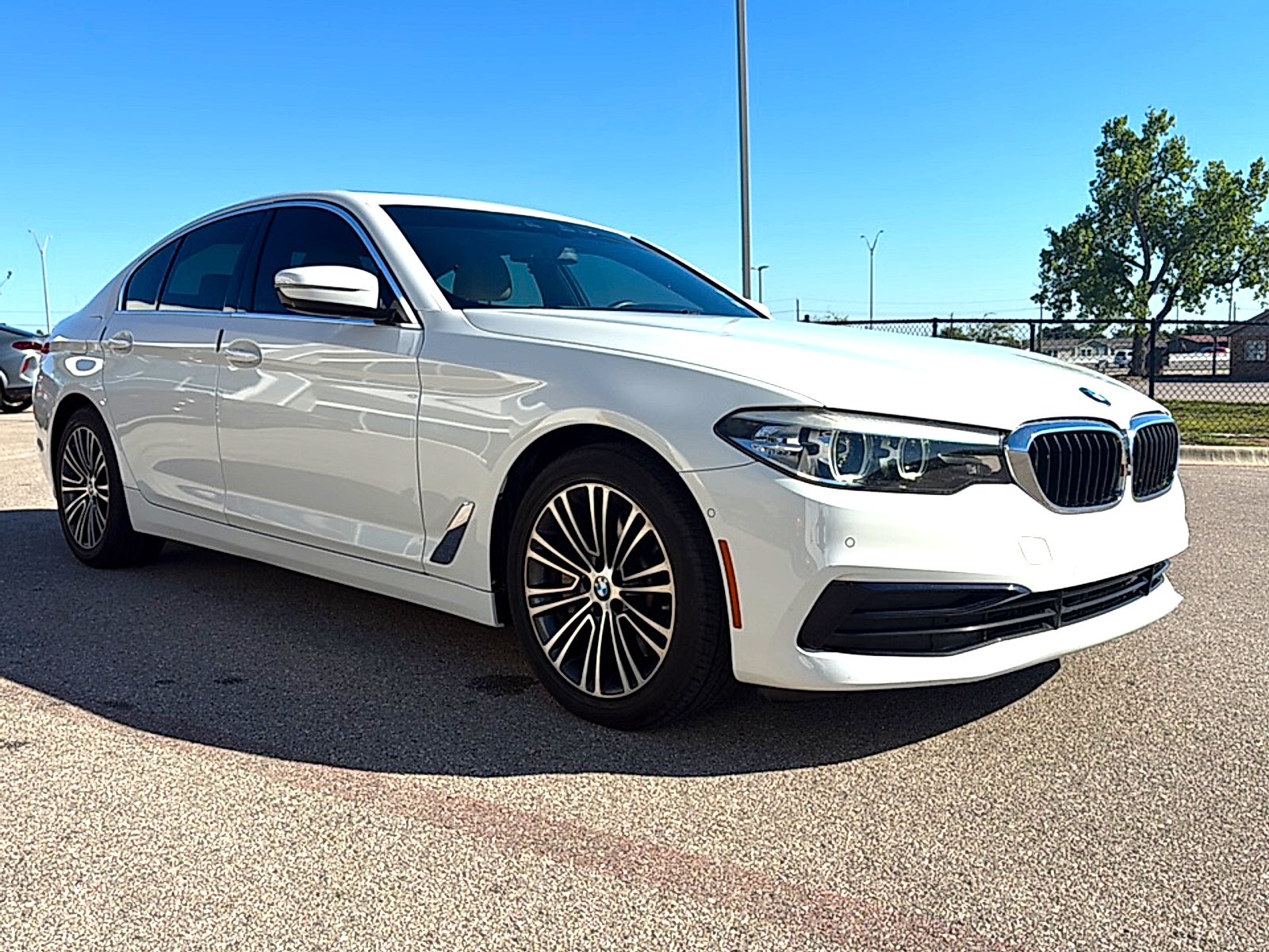 2019 BMW 5 Series 530i