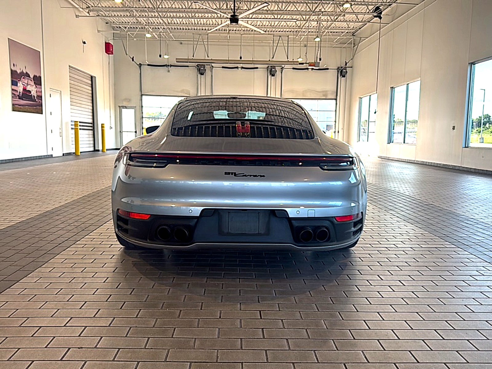 2021 Porsche 911 Carrera