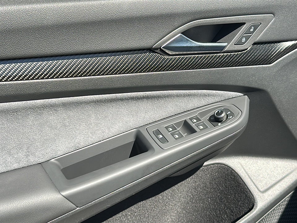 2025 Volkswagen Golf R 2.0T Black Edition