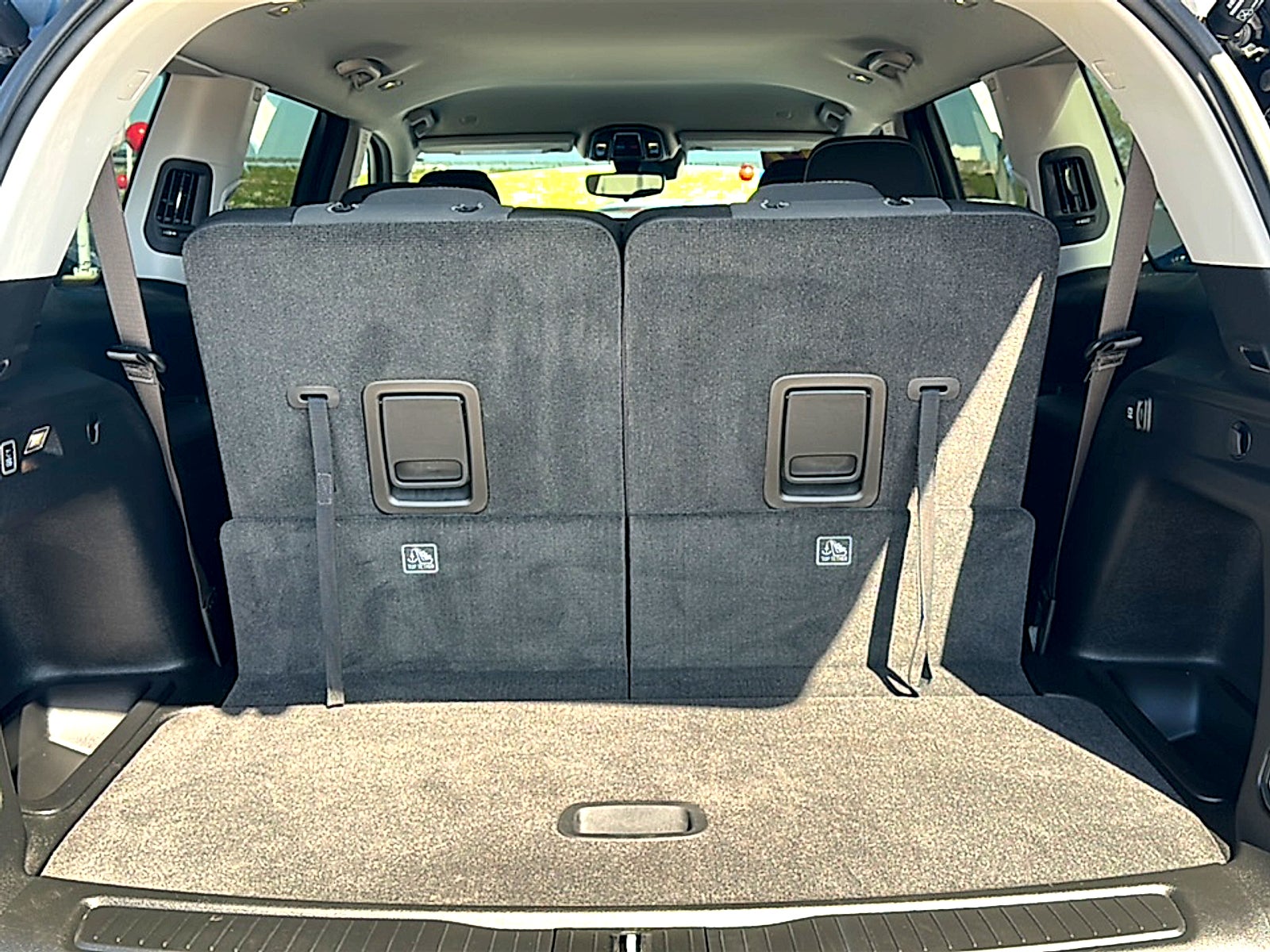 2021 Jeep Grand Cherokee L Laredo 4x4