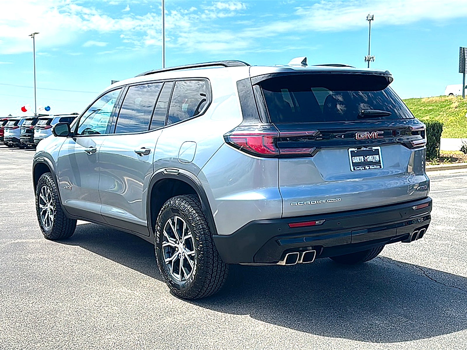 2025 GMC Acadia AT4