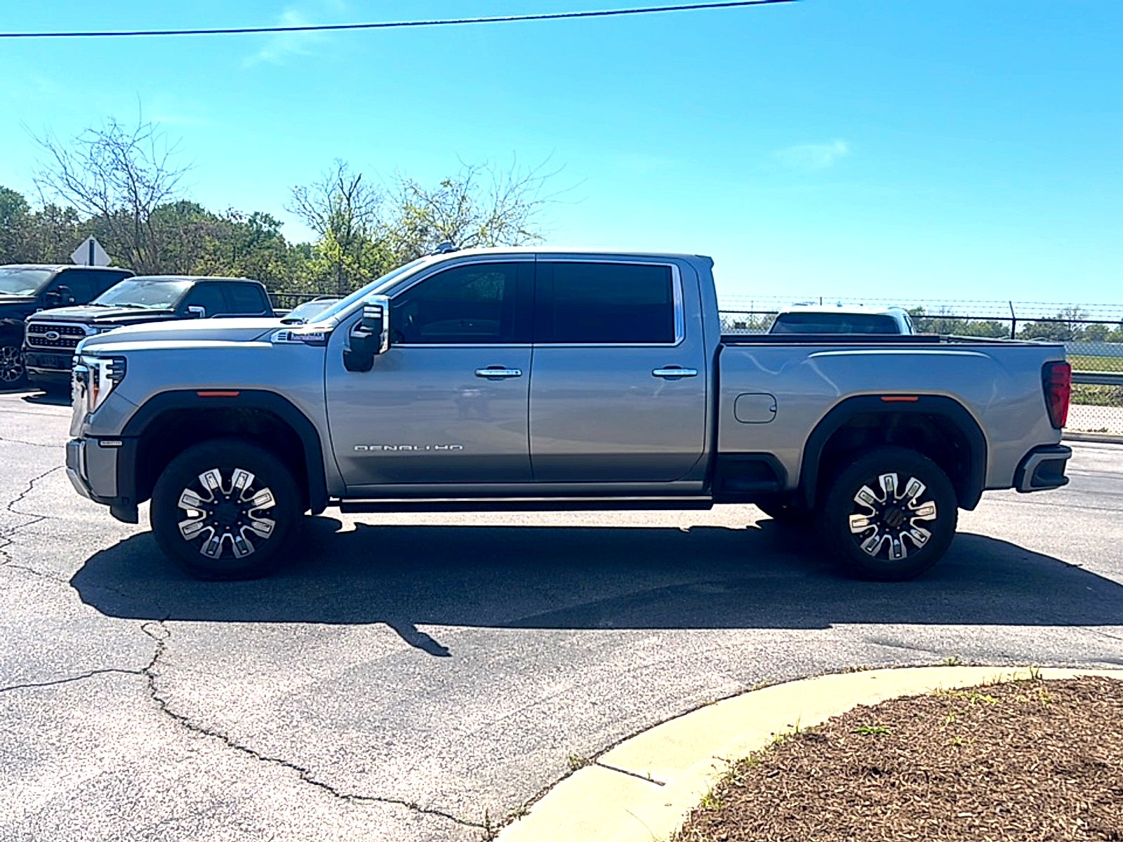 2024 GMC Sierra 2500 HD Denali