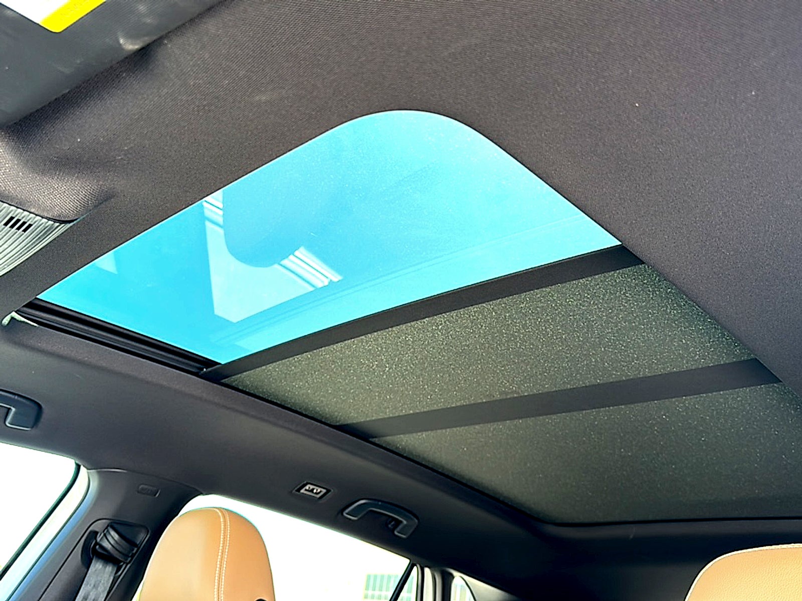 2025 Volkswagen Atlas Cross Sport 2.0T SEL R-Line Black