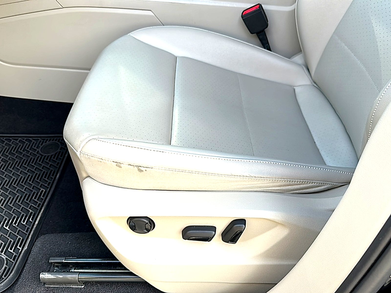 2022 Volkswagen Atlas 2.0T SE w/Technology